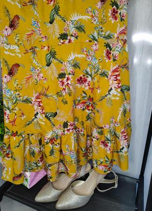 Сукня коротенька на кожен день гірчичного кольору квітковий принт3 фото