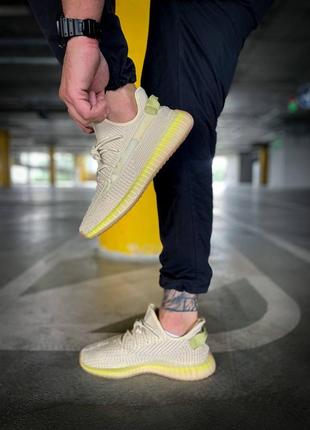 Мужские кроссовки 
adidas yeezy boost 35010 фото