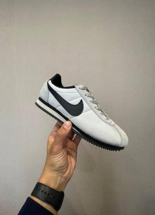 Мужские кроссовки nike cortez