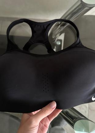 Спортивне бра nike alpha bra