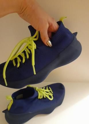 Легкие текстильные летние кроссовки с яркими шнуровками4 фото