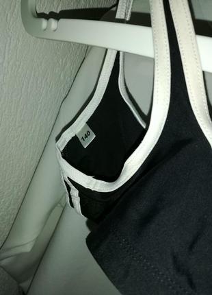 Топ спорт adidas чорно-білий4 фото