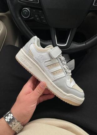 Жіночі кросівки adidas forum beige адідас форум бежевого кольору