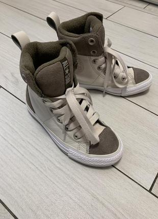 Кеди, кросівки