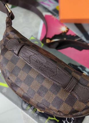 Женская сумка бананка louis vuitton поясная женская сумочка луи витон коричневая клетка бананка луи виттон4 фото