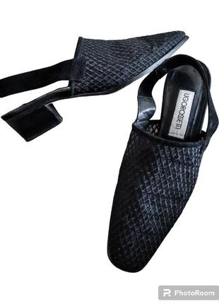 Туфлі з відкритою п'яткою слінгбеки сабо босоніжки