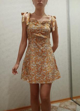 Гірчична сукня у квітковий принт2 фото