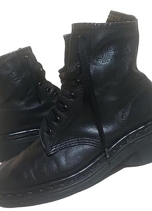 Винтажные кожаные ботинки dr. martin'air cushioned stringato оригинал.