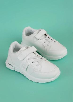 Білі кросівки для дівчаток1 фото