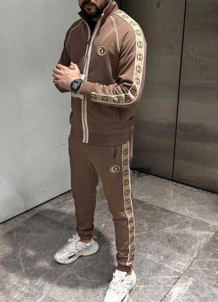 Спортивний костюм в стилі gucci