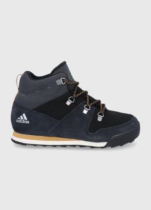 Дитячі черевики із колекції adidas hoops