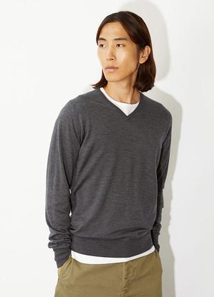 Джемпер чоловічий р.s uniqlo  100% вовна