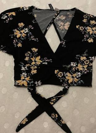 Базовый топ xs/s h&m укороченный кроп топ майка блуза блузка летняя с завязками на завязках