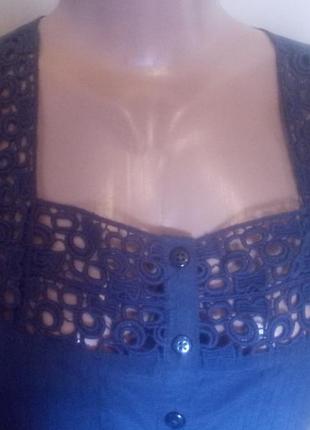 Блуза темно синяя с эффектным кружевом, хлопок (65%) с шелком (35%)3 фото