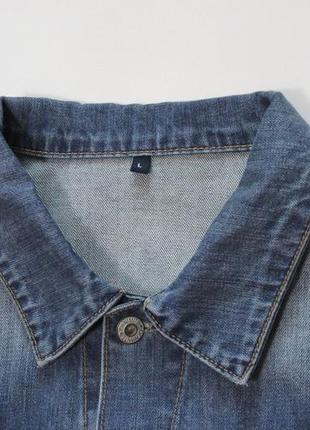 Стильна приталена джинсова куртка з висвітленнями від c&a3 фото