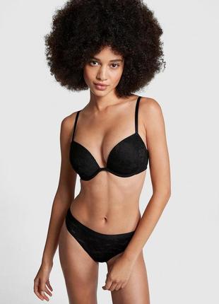 Комплект (бюстгальтер + трусики-стринги) victoria's secret кружево 80d/m черный