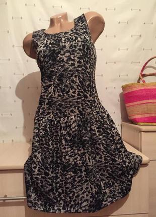 Стильне плаття міді рюшами сарафан