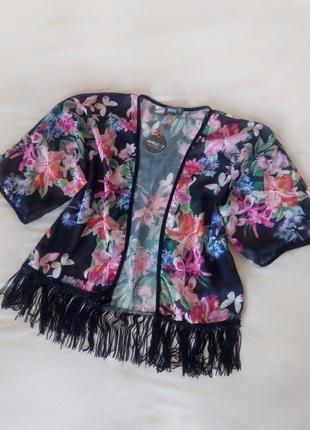 Красивое цветочное кимоно накидка с бахромой
