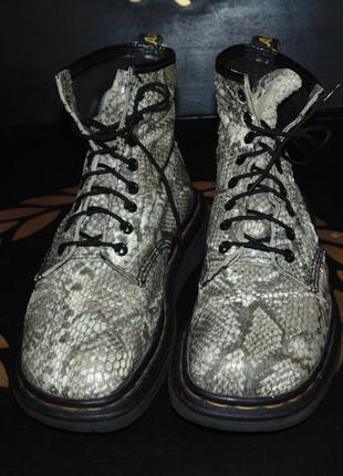 Dr.marten's 1460 ботинки из кожи питона размер 405 фото