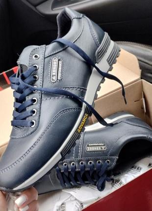 Кросівки шкіра!!! konors