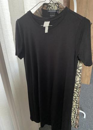 Базова чорна коротка сукня з короткими рукавами з віскози xs