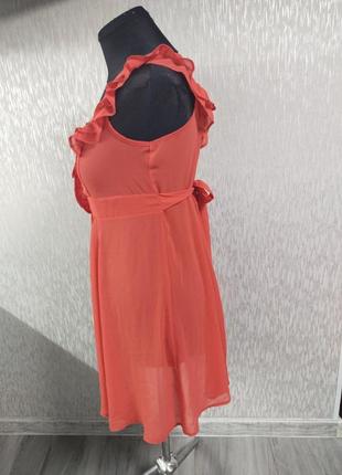 Ніжна шифонова сукня коралового кольору4 фото