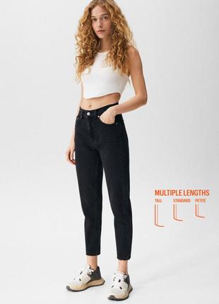 Базовые мом джинсы черные женские pull and bear(р.36)