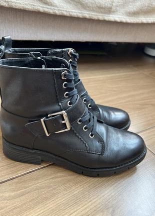 Черевики bata