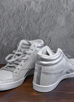 Круті жіночі кросівки  reebok 6.5us