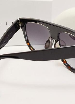 Стильні жіночі сонцезахисні окуляри4 фото