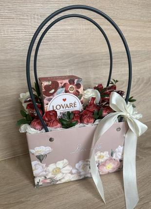 Подарунок,подарунок на 8 березня,подарунковий бокс