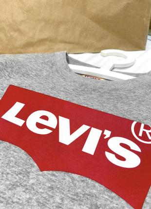 Свитшот от levi's, оригинал🔝6 фото