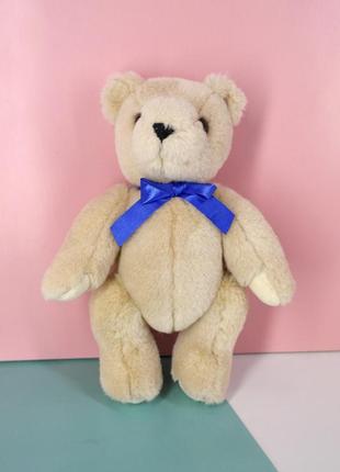 Мягкая игрушка медвежонок "althans club" с синей лентой.3 фото