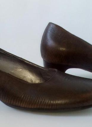 Шкіряні туфлі naturalizer 37,5