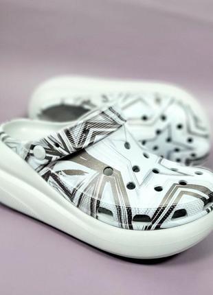 Клоги на платформе crocs classic crush disco clog6 фото