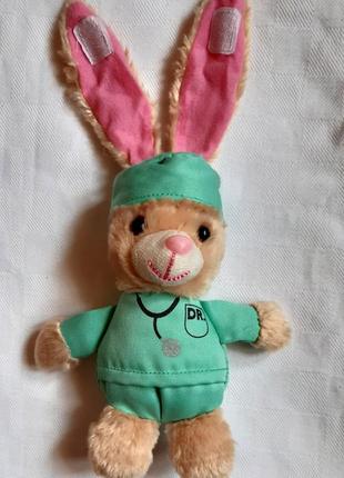 Доктор кролик мягкая игрушка зайчик подвеска1 фото