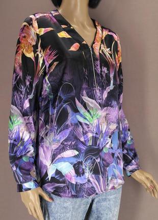 Атласная красивая блузка "mona" с растительным принтом, eur40-42.3 фото