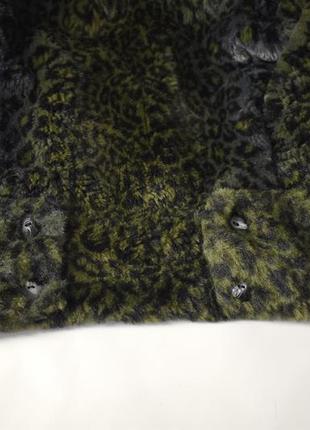 Епатажна стильова сіро-зелена шубка леопард10 фото