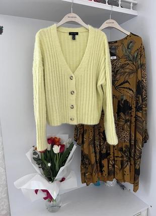 Красивый свитер new look