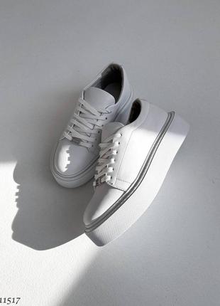 Натуральні шкіряні білі кеди - кросівки на високій підошві2 фото