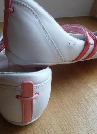 Кожаные спортивные туфли балетки на липучках lacoste3 фото