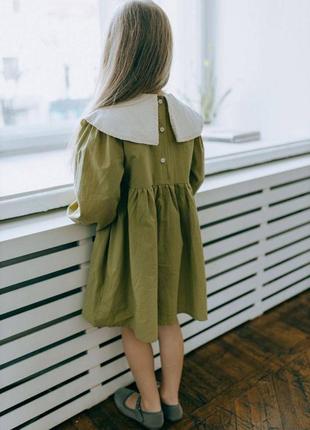 Сукня з комірцем для дівчинки