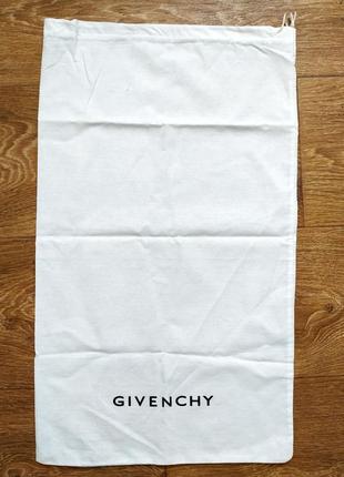 Givenchy пильник оригінал1 фото