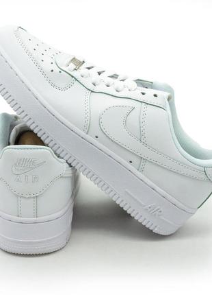 Кроссовки nike air force 1 низкие белые 40. размеры в наличии: 40, 41.