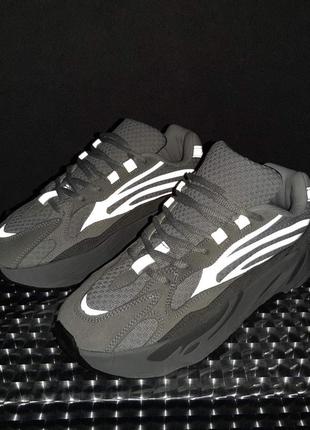 Чоловічі кросівки | adidas yeezy boost 700 v2 | світло-сірі | замша/текстиль, :4110 фото