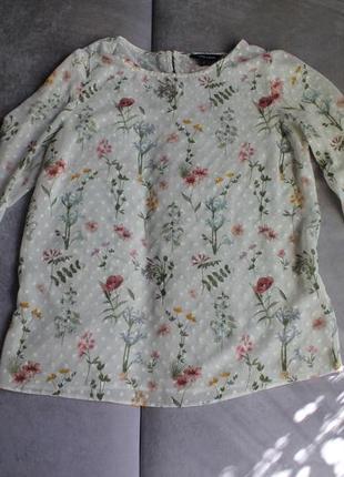 Нежная блуза с цветочным принтом3 фото