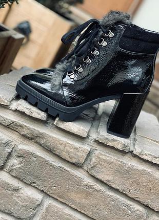 Брендові черевики