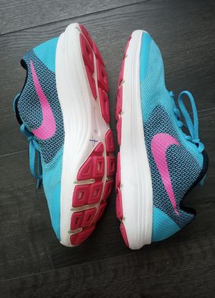 Кроссовки nike размер 35