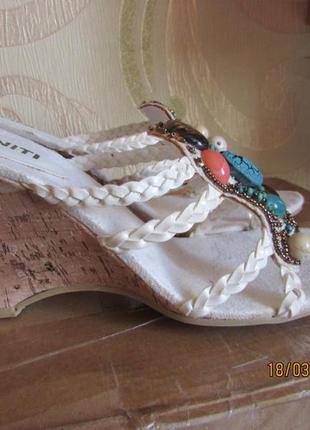 Шлеки камни