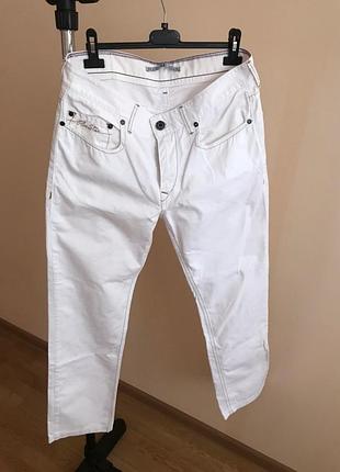 Джинси на низькій посадці